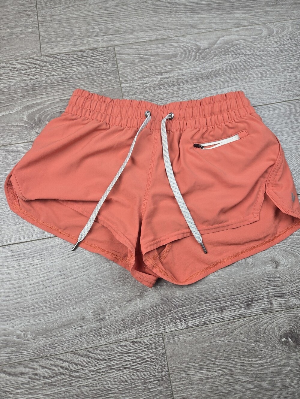 Womens Sborts Vuori Sz XS